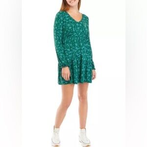 NWT Belk True Craft Long Sleeve Tiered Green Floral Babydoll Dress